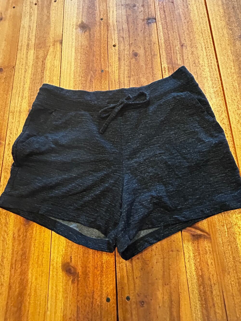 32 Degrees Cool Women's Lounge Shorts Black/Grey Heather Small
